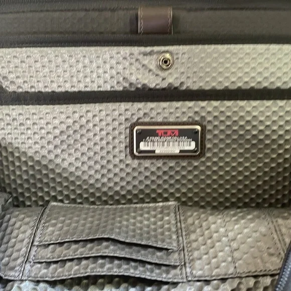 Tumi Black Laptop Bag - Picture 9 of 14